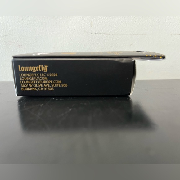 Loungefly Disney Princess and the Frog -Princess Floral Window Enamel Pin - Picture 6 of 7